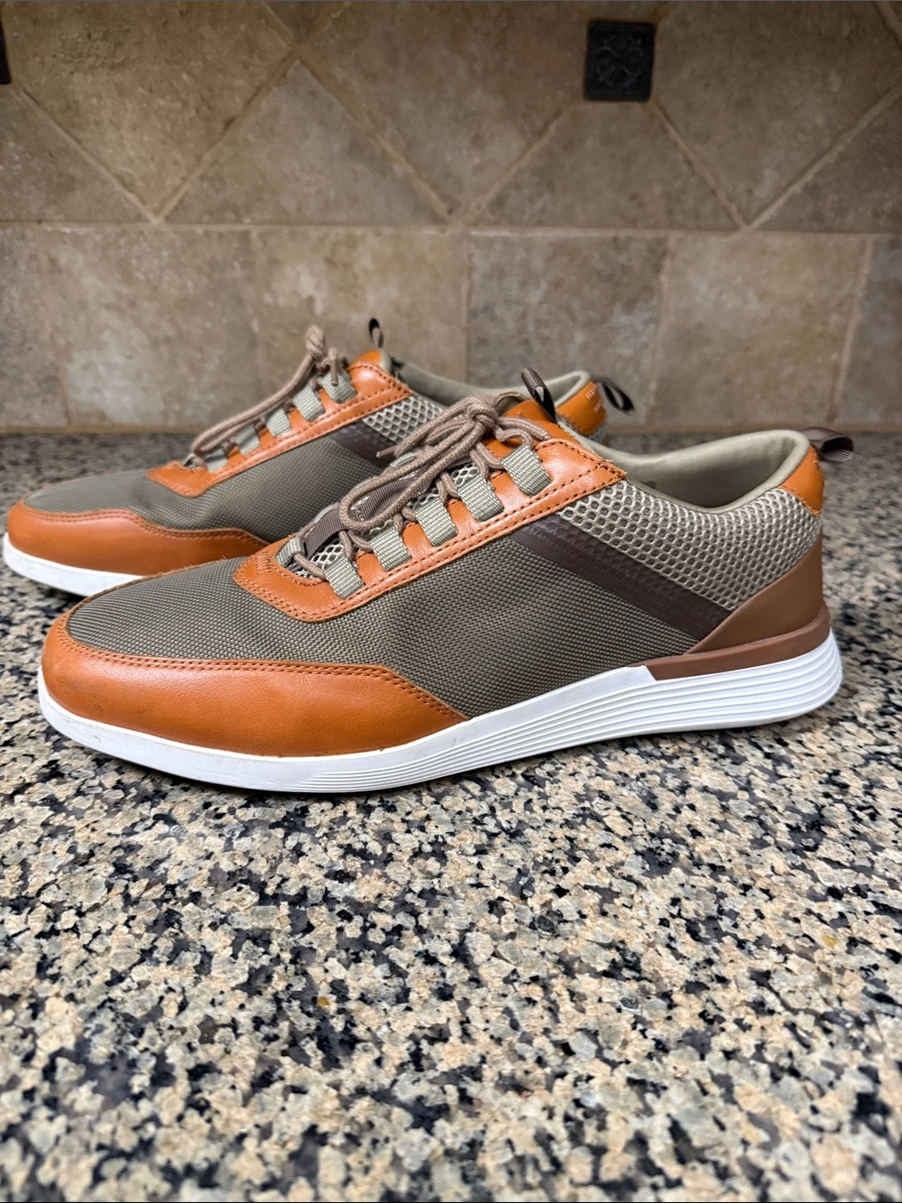 Men's Crossover Victory Trainer Sneakers